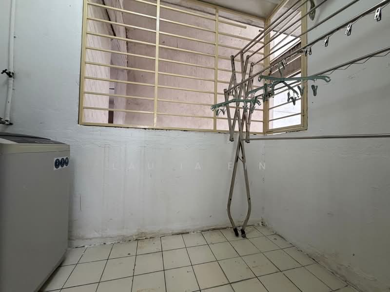 Kondominium untuk Disewa di Selayang Point - Lau Ia Ein - Balcony - PropertyGuru.com.my