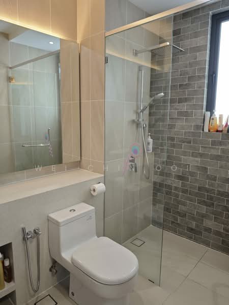 Kondominium untuk Dijual di Queens Residences Q2 @ Queens Waterfront - Wei Chin Ooi - Bathroom - PropertyGuru.com.my
