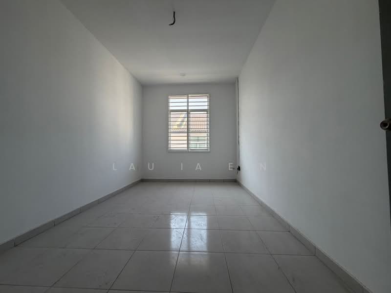 Terraced House for Sale in Taman Kundang Jaya (Rawang) - Lau Ia Ein - Interior - PropertyGuru.com.my