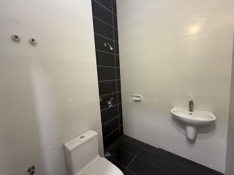 Cluster House for Sale in Eco Botanic (Iskandar Puteri (Nusajaya)) - Ricky Woo - Bathroom - PropertyGuru.com.my