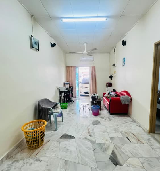 1-storey Terraced House for Sale in Taman Kerian Permai (Parit Buntar) - David Lee - Living Room - PropertyGuru.com.my
