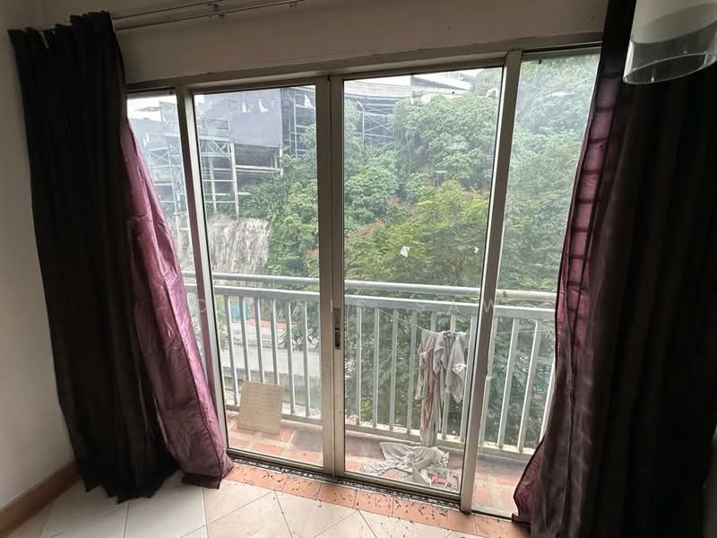 Kondominium untuk Dijual di Perdana Exclusive - Dennis Saw - Balcony - PropertyGuru.com.my