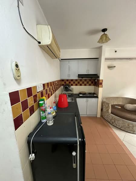 Kondominium untuk Dijual di Perdana Exclusive - Dennis Saw - Kitchen - PropertyGuru.com.my