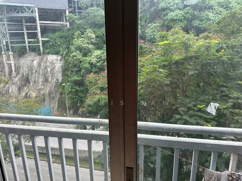 Kondominium untuk Dijual di Perdana Exclusive - Dennis Saw - View - PropertyGuru.com.my