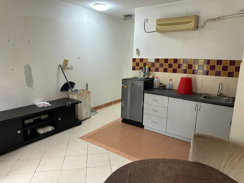 Kondominium untuk Dijual di Perdana Exclusive - Dennis Saw - Kitchen - PropertyGuru.com.my