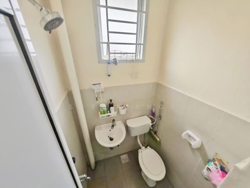 Rumah Teres untuk Dijual di Pasir Gudang (Johor) - Seri Wangi - Bathroom - PropertyGuru.com.my