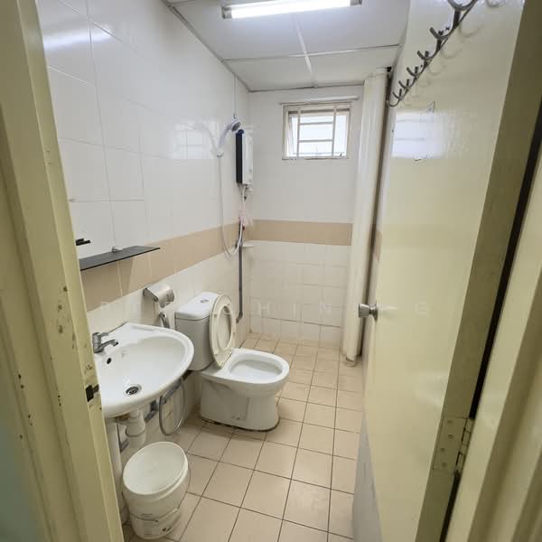 Kondominium untuk Disewa di Puncak Banyan - Bee Chin Ng - Bathroom - PropertyGuru.com.my