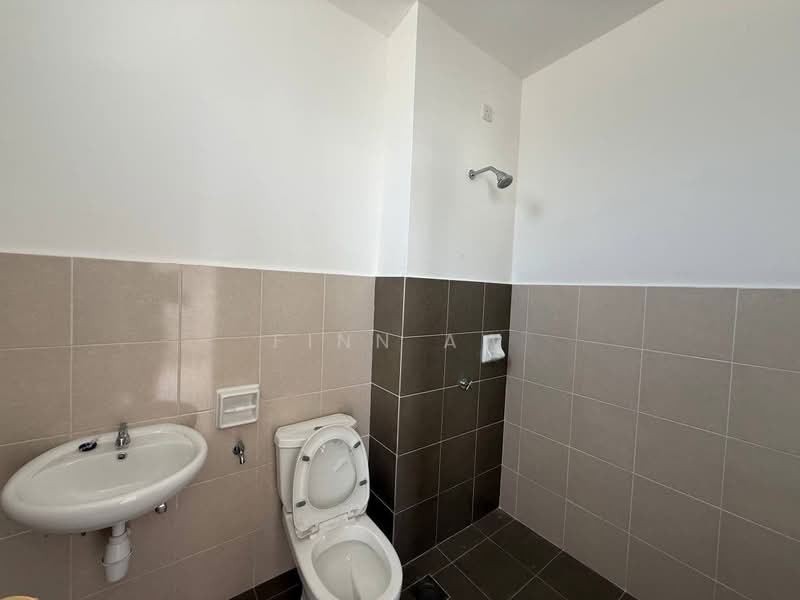 Terraced House for Rent in Pasir Gudang (Johor) - Finn Aw - Bathroom - PropertyGuru.com.my