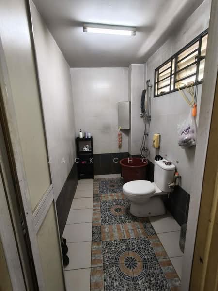2-storey Terraced House for Sale in Bandar Jaya Putra (Johor Bahru) - Zack Chow - Bathroom - PropertyGuru.com.my