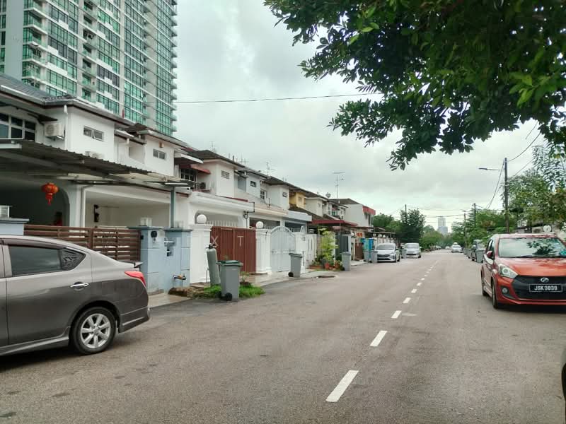 Rumah Teres 2 Tingkat untuk Disewa di Johor Bahru (Johor) - Dexter Lim - Exterior - PropertyGuru.com.my