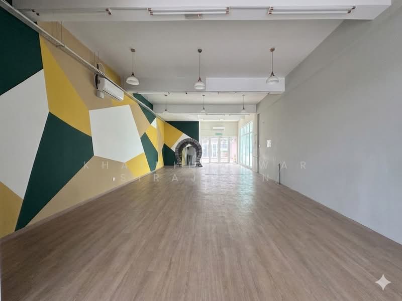 Shop / Office for Rent in Shah Alam (Selangor) - Khairil Anwar Sirajudin - Interior - PropertyGuru.com.my
