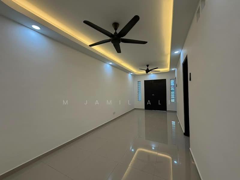 1-storey Terraced House for Sale in Kapar (Selangor) - M Jamil Ali - Entrance - PropertyGuru.com.my