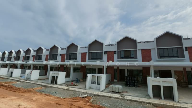 2-storey Terraced House for Sale in Puchong Perdana (Selangor) - Daniel Wong - Exterior - PropertyGuru.com.my