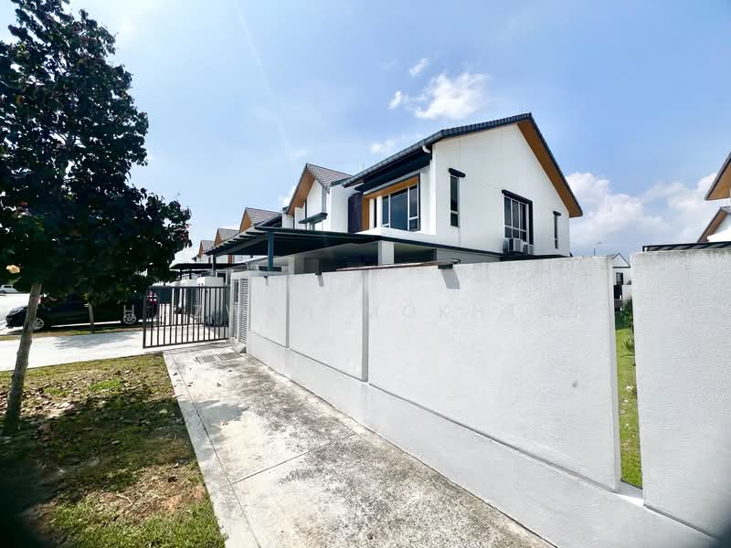 Rumah Teres 2 Tingkat untuk Dijual di Semenyih (Selangor) - Hazwan Mokhtar - Exterior - PropertyGuru.com.my