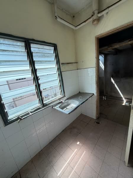 Apartment for Sale at Pangsapuri Bayu - Dennix Chin - PropertyGuru.com.my