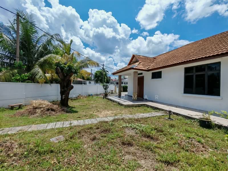 Rumah Banglo untuk Dijual di Bandar Rinching Seksyen 1 (Semenyih) - Fazri Omar - Exterior - PropertyGuru.com.my