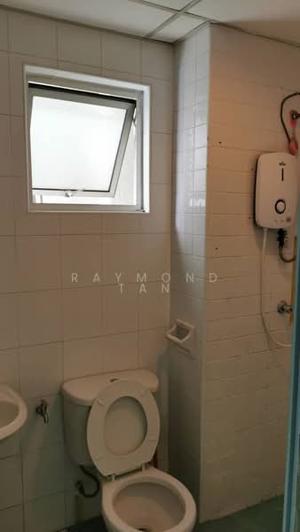 Servis Apartment untuk Disewa di Metropolitan Square - Raymond Tan - Bathroom - PropertyGuru.com.my