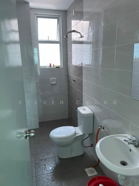 Service Residence for Sale at Bsp Skypark - Steven Chong - Bathroom - PropertyGuru.com.my