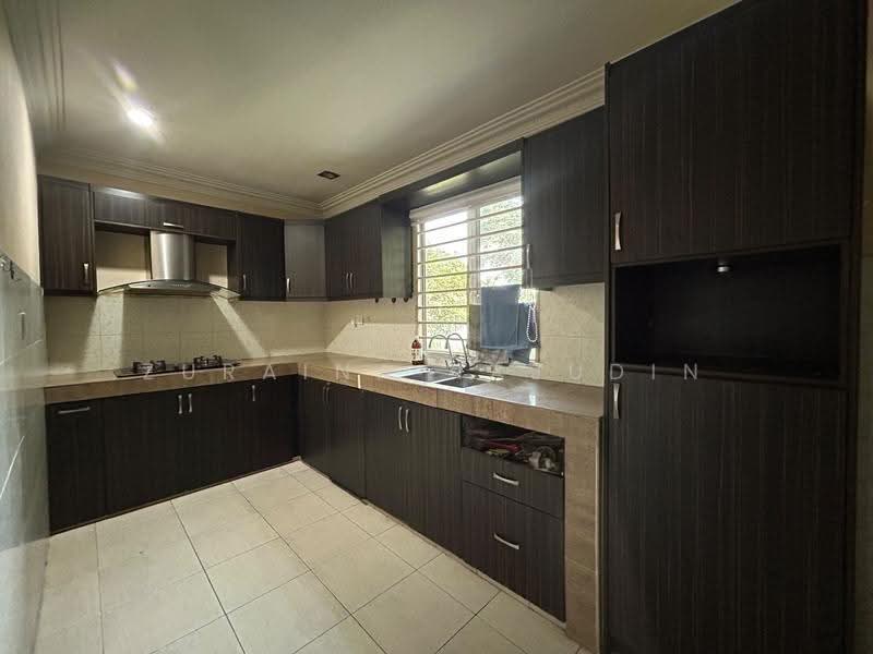 2-storey Terraced House for Sale in Jenjarom (Selangor) - Zuraina Rajudin - Kitchen - PropertyGuru.com.my