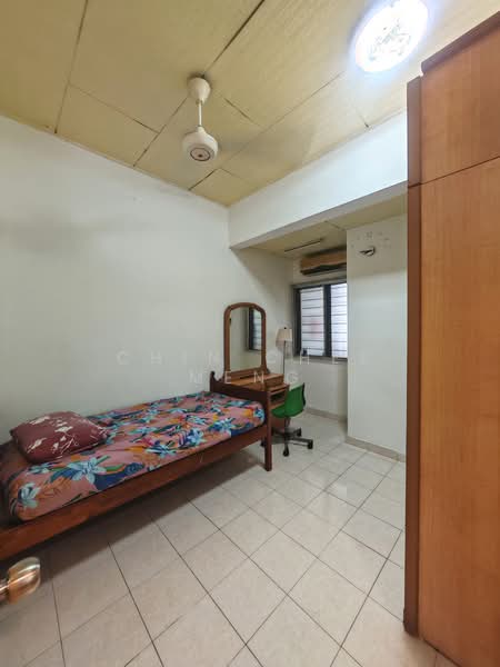 Apartment for Rent at Taman Desa Cheras - Chin Chee Meng - Bedroom - PropertyGuru.com.my