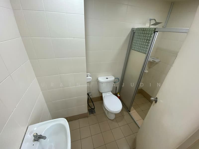 Kondominium untuk Disewa di Puri Aiyu - Zuraina Rajudin - Bathroom - PropertyGuru.com.my