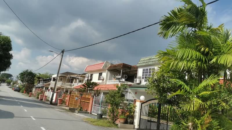 2-storey Terraced House for Sale in Petaling Jaya (Selangor) - Raymond Tan - Exterior - PropertyGuru.com.my