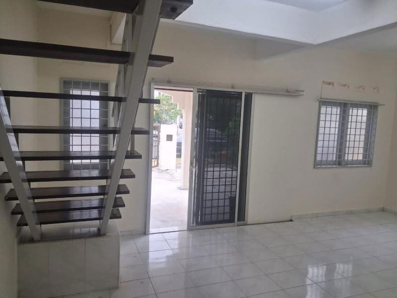 Rumah Teres 2-Tingkat untuk Disewa di Melaka (Melaka) - Sim . - Living Room - PropertyGuru.com.my