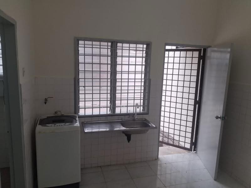 Rumah Teres 2-Tingkat untuk Disewa di Melaka (Melaka) - Sim . - Kitchen - PropertyGuru.com.my