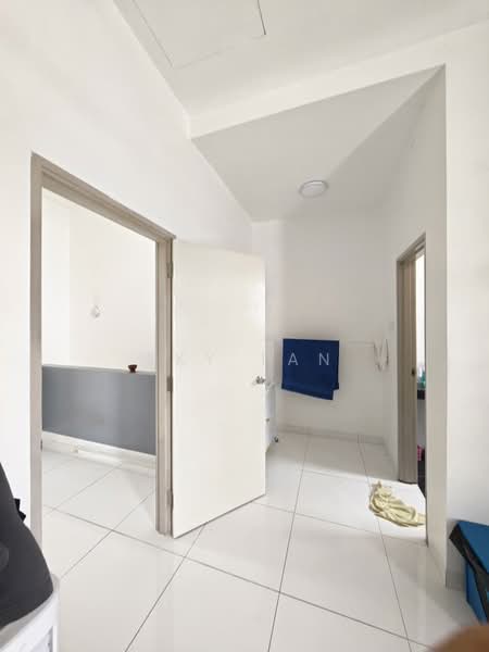 2-storey Terraced House for Sale in Taman Pelangi Indah (Ulu Tiram) - Sky Tan - Bathroom - PropertyGuru.com.my