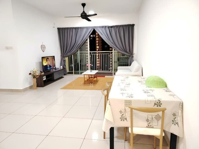 Pangsapuri untuk Dijual di Aliff Avenue (Dwi Alif) - Yen Ma - Living Room - PropertyGuru.com.my