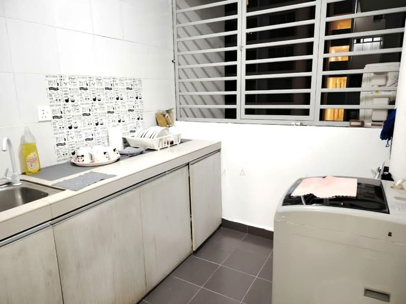Pangsapuri untuk Dijual di Aliff Avenue (Dwi Alif) - Yen Ma - Kitchen - PropertyGuru.com.my
