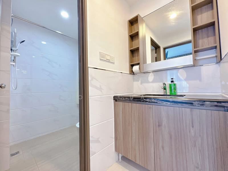 Servis Apartment untuk Dijual di Country Garden Central Park - Joey Chai - Bathroom - PropertyGuru.com.my
