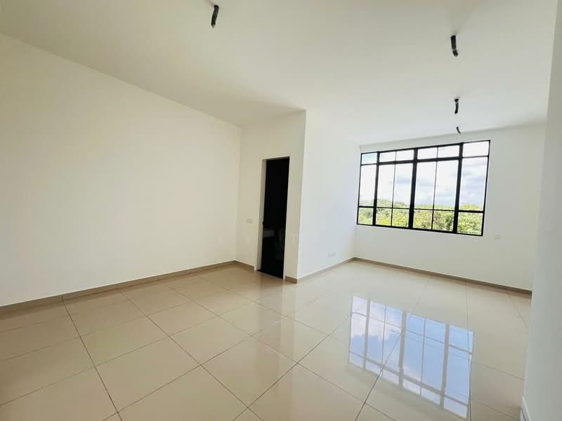 Rumah Teres 2 Tingkat untuk Dijual di Bandar Sri Alam (Johor Bahru) - Sky Tan - Living Room - PropertyGuru.com.my