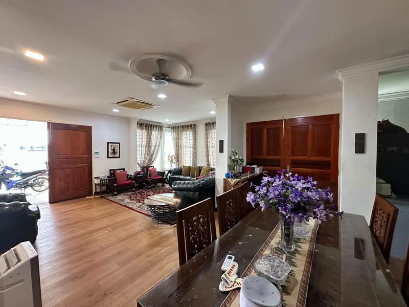Semi-Detached House for Sale in Bandar Tasik Kesuma (Beranang) - Ali Idris - Living Room - PropertyGuru.com.my