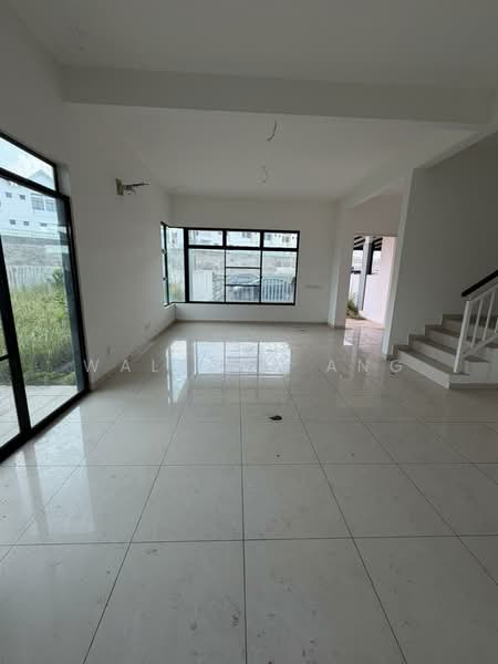 Rumah Teres 2 Tingkat untuk Dijual di Taman Desa Tebrau (Tebrau) - Wallace Ang - Living Room - PropertyGuru.com.my