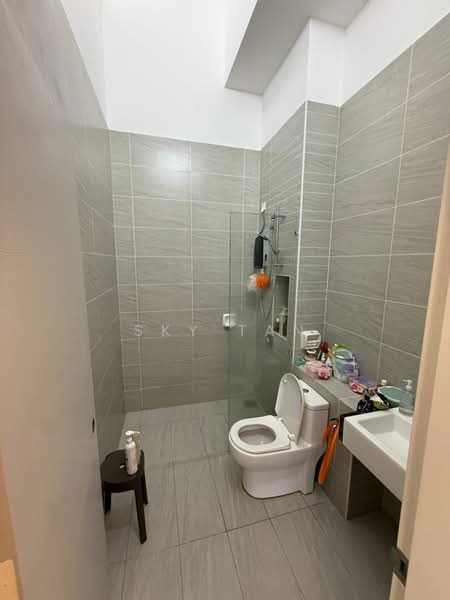 Rumah Teres 2 Tingkat untuk Dijual di Eco Summer (Johor Bahru) - Sky Tan - Bathroom - PropertyGuru.com.my