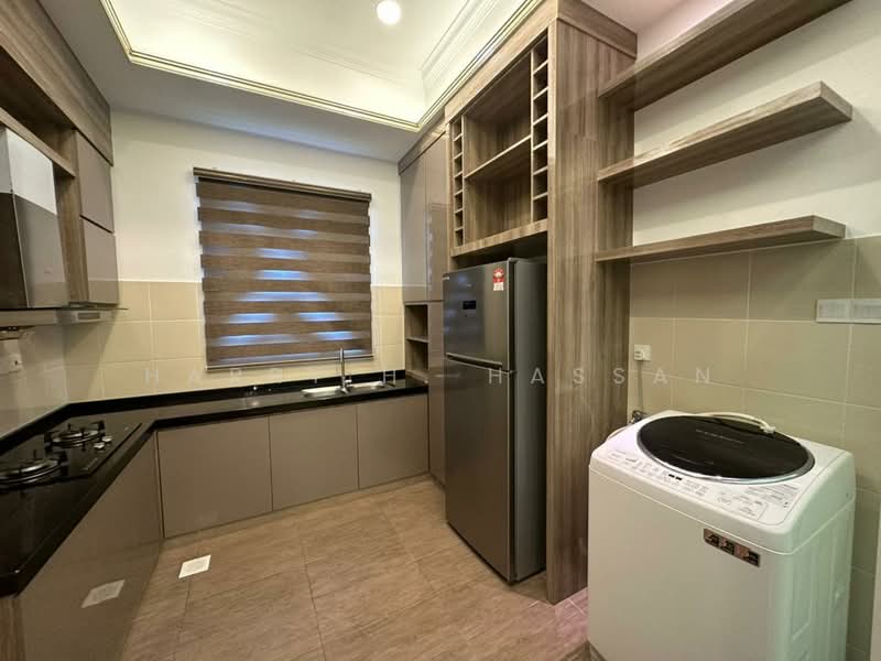 Bungalow for Sale in Taman Bukit Senawang (Senawang) - Harry H. Hassan - PropertyGuru.com.my