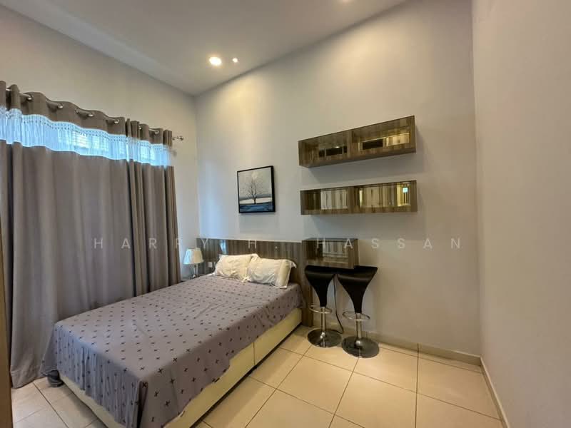 Bungalow for Sale in Taman Bukit Senawang (Senawang) - Harry H. Hassan - PropertyGuru.com.my