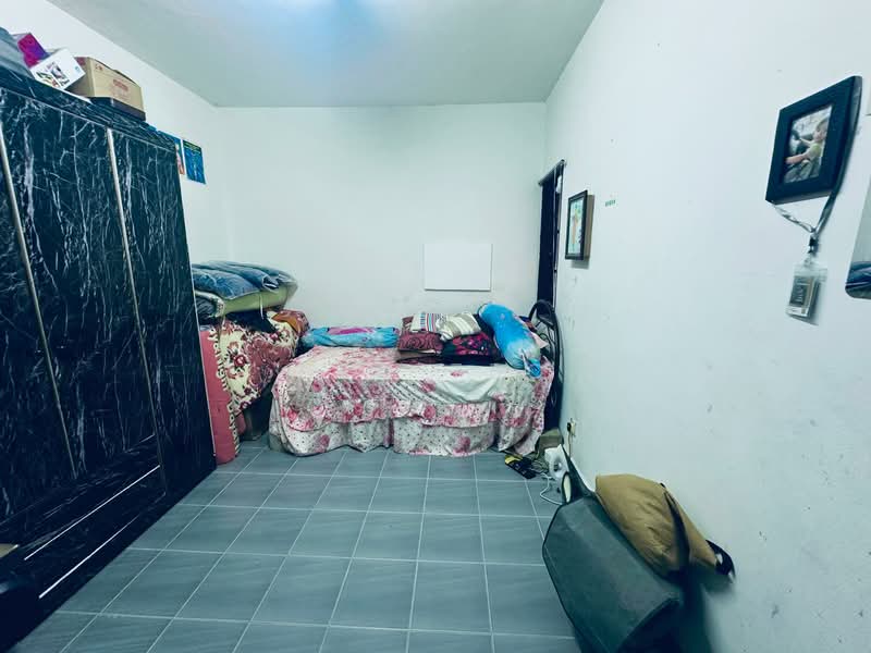 Condominium for Sale at Villa Condominium - Pen Teo - Bedroom - PropertyGuru.com.my