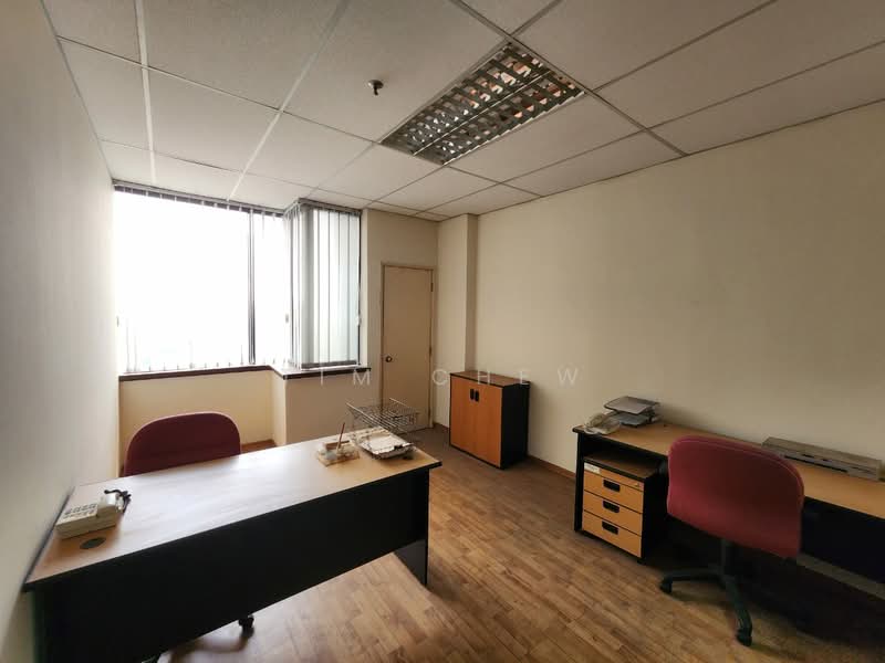 Office for Sale in Bandar Puteri Puchong (Puchong) - Tim Chew - Office Room 6 - PropertyGuru.com.my