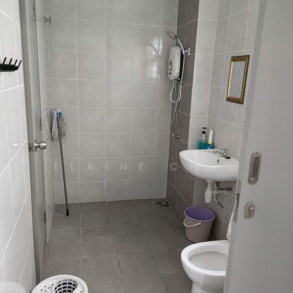 2-storey Terraced House for Rent in Seremban (Negeri Sembilan) - Elaine Chen - Bathroom - PropertyGuru.com.my