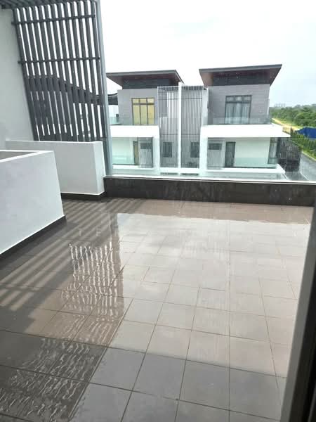 Semi-Detached House for Sale in Shah Alam (Selangor) - Terry Yee - Exterior - PropertyGuru.com.my