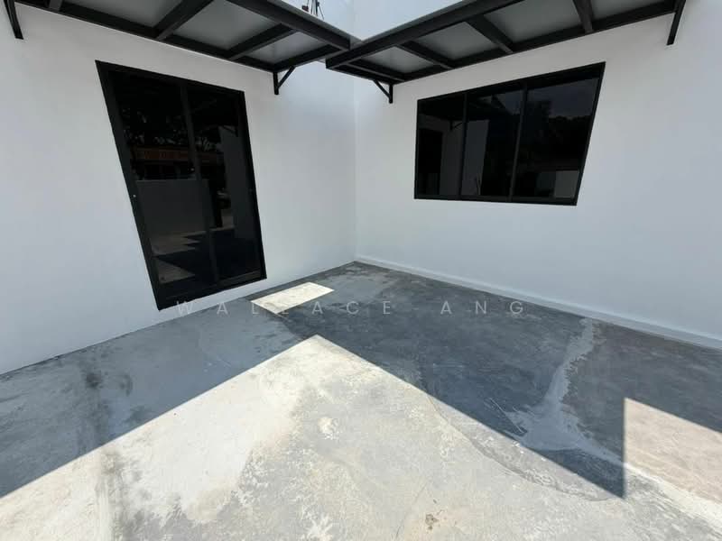 Rumah Teres 1 Tingkat untuk Dijual di Taman Dahlia (Tampoi) - Wallace Ang - Exterior - PropertyGuru.com.my