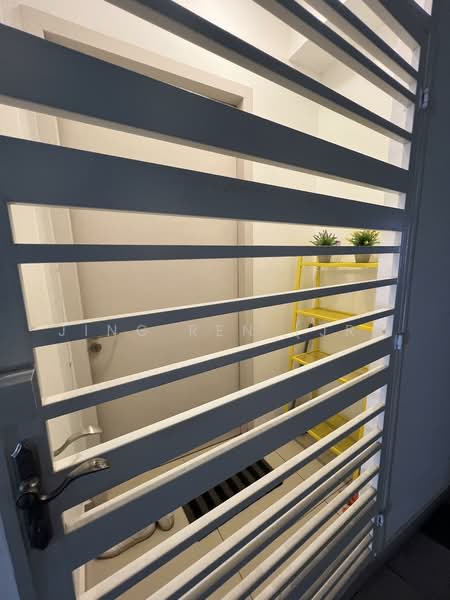 Servis Apartment untuk Dijual di i-SOHO @ i-City - Jing Ren (JR) - Entrance - PropertyGuru.com.my