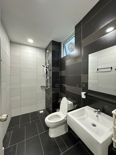 Kondominium untuk Disewa di The Sky @ Tripark - Willson Lee - Bathroom - PropertyGuru.com.my