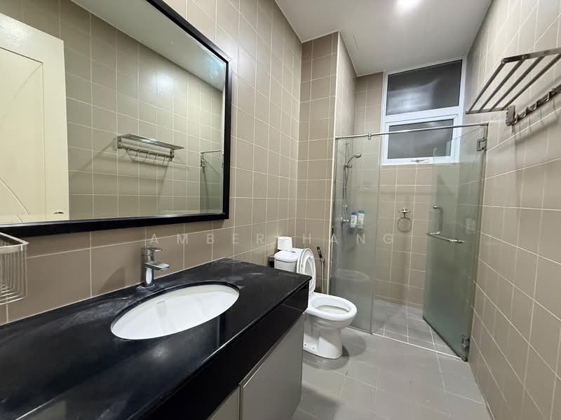 Kondominium untuk Dijual di Fettes Residence - Amber Hang - Bathroom - PropertyGuru.com.my