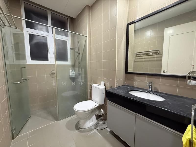 Kondominium untuk Dijual di Fettes Residence - Amber Hang - Bathroom - PropertyGuru.com.my