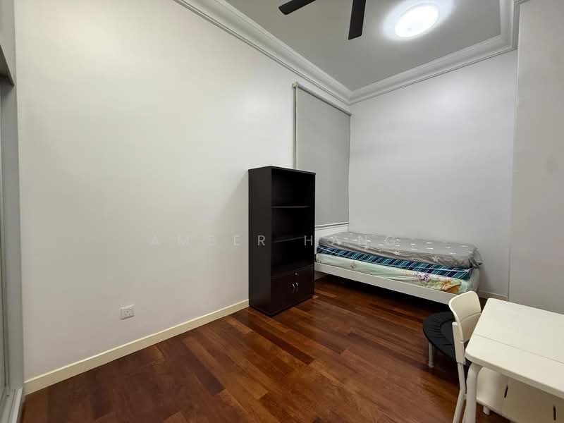 Kondominium untuk Dijual di Fettes Residence - Amber Hang - Bedroom - PropertyGuru.com.my