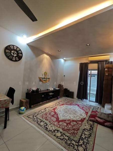 Townhouse for Sale in Jalan Ipoh (Kuala Lumpur) - Sharoan Sor - Living Room - PropertyGuru.com.my