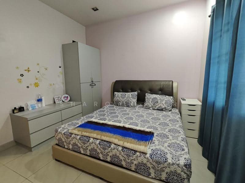 Townhouse for Sale in Jalan Ipoh (Kuala Lumpur) - Sharoan Sor - Bedroom - PropertyGuru.com.my